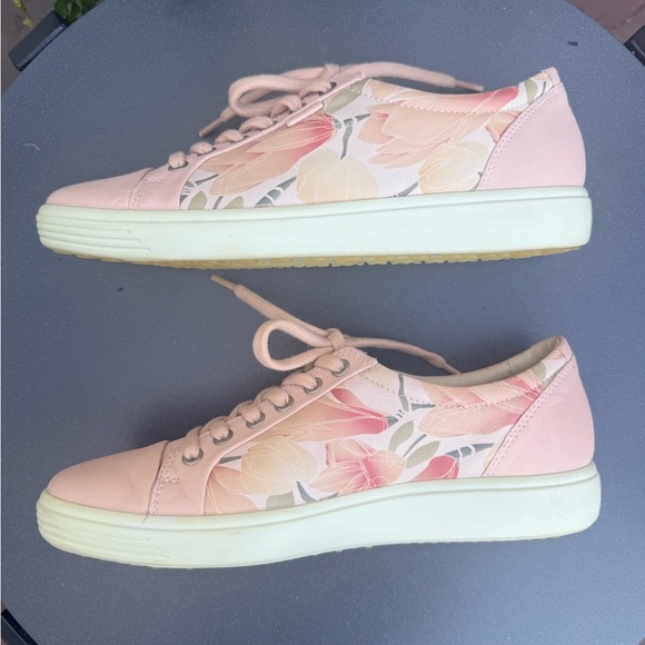 Ecco Soft 7 Leather Floral Sneakers Womens 10 Pink Rose Cream Low Lace Up Logo - Picture 7 of 12